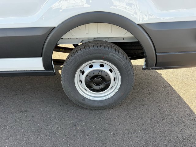 New 2026 Ford Transit 250 148 Medium Roof RWD image 18