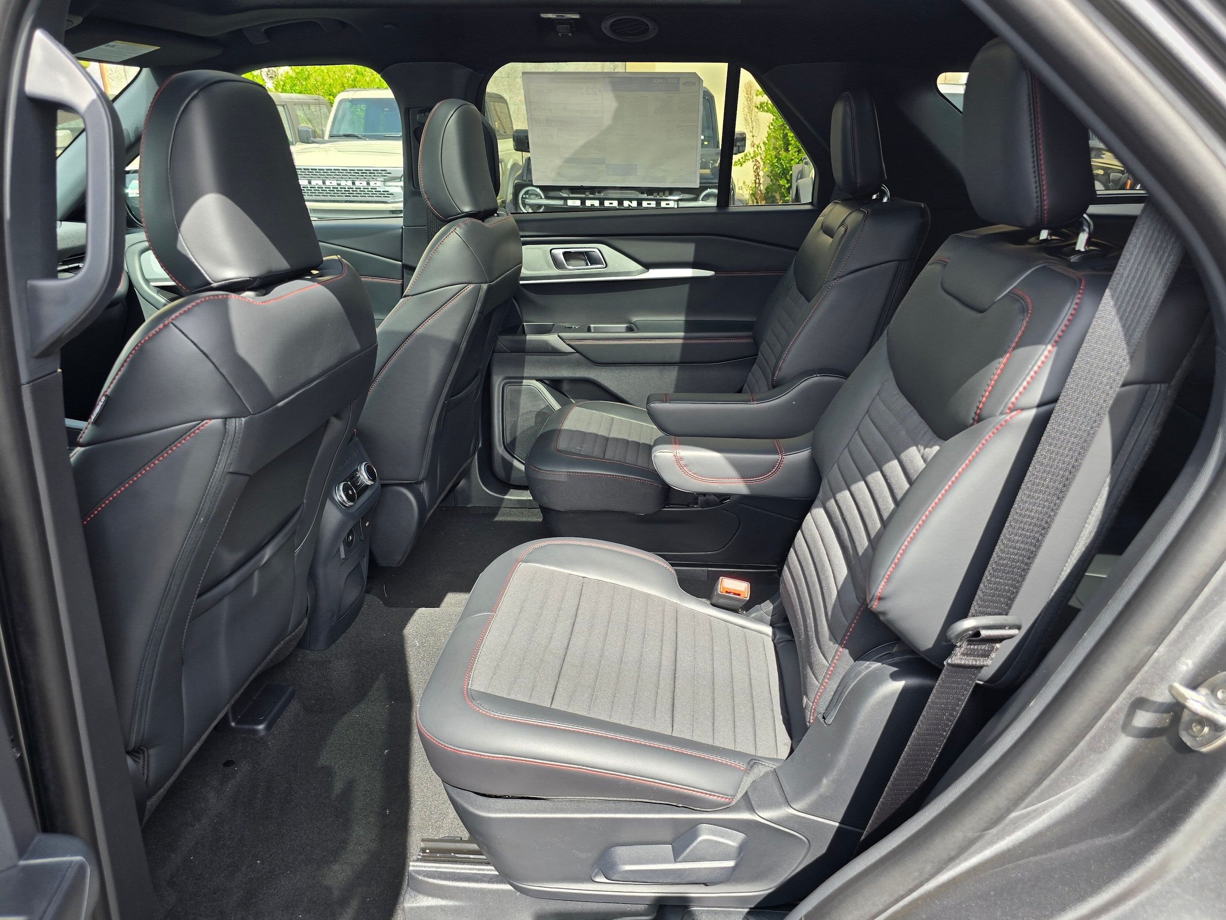 New 2026 Ford Explorer ST-Line AWD/4WD image 11