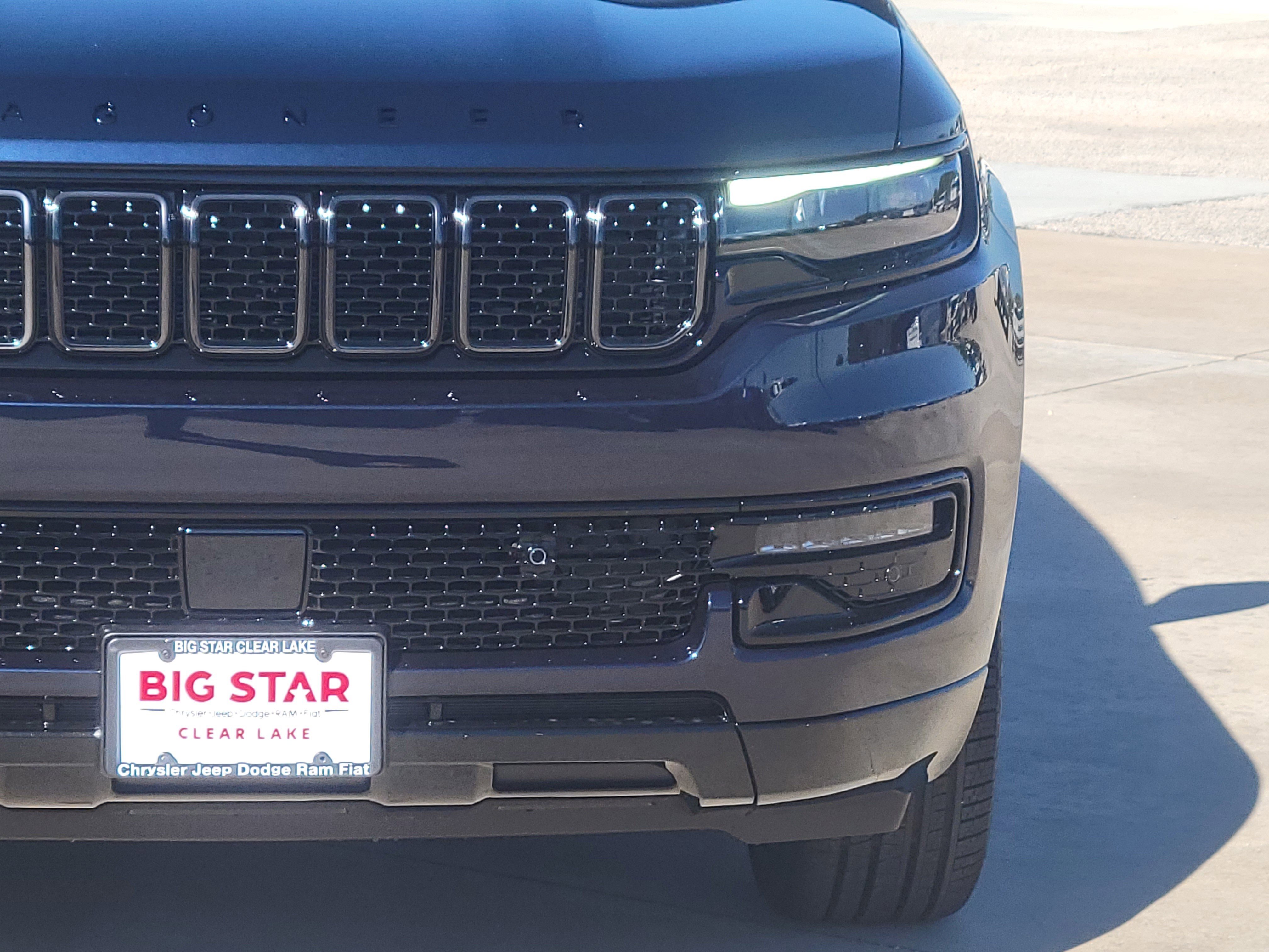 New 2025 Jeep Wagoneer L Series II image 8