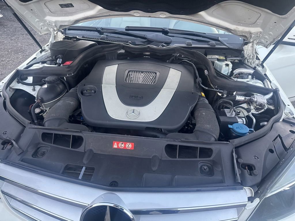 Used 2011 Mercedes-Benz C 300 4MATIC Sedan image 55