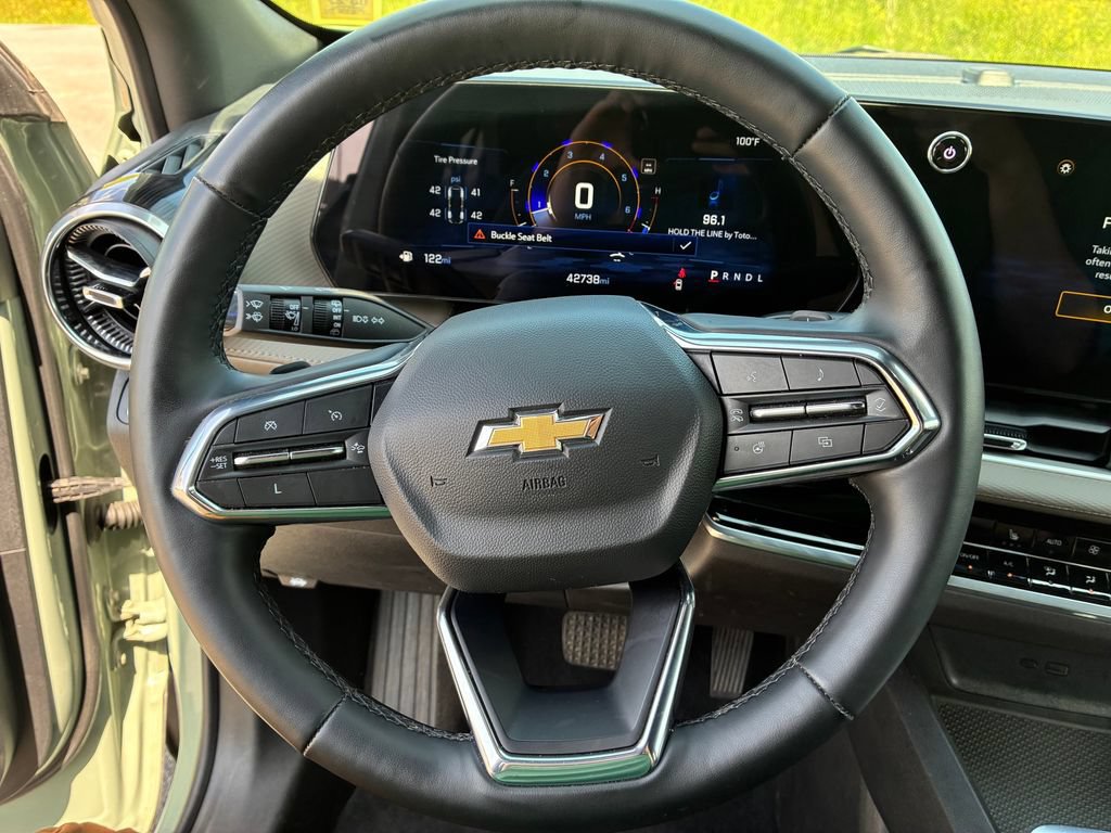Used 2025 Chevrolet Equinox LT w/ Convenience Package II FWD image 16