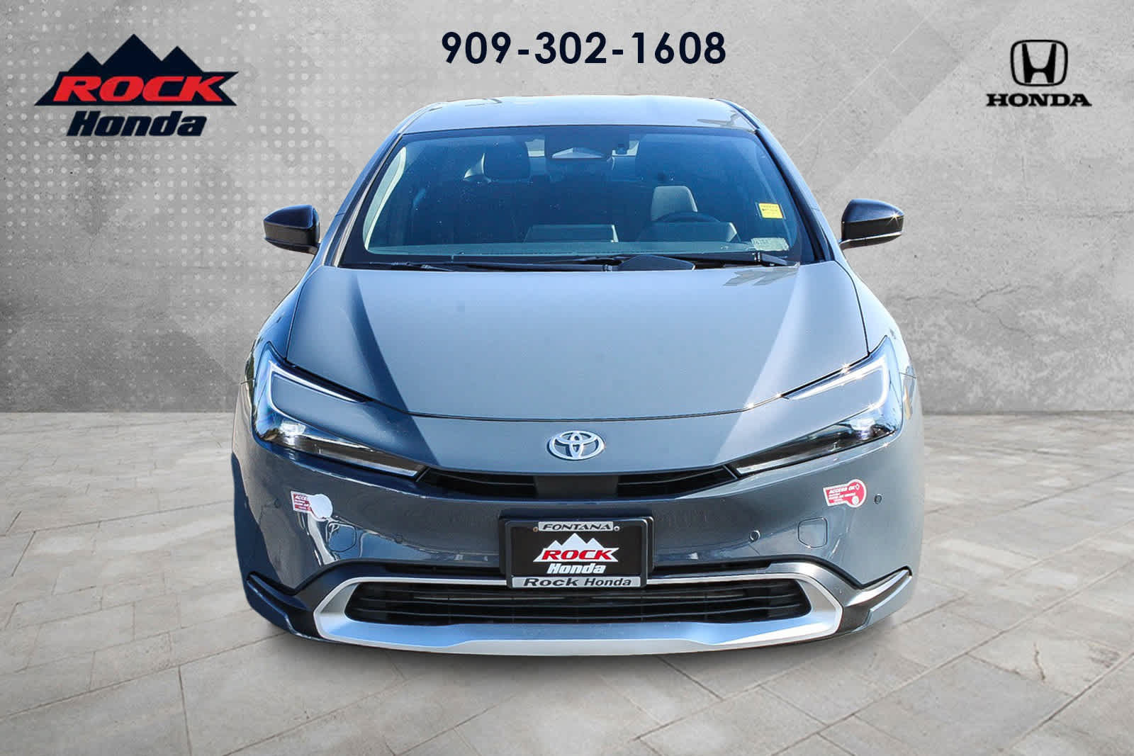 Used 2024 Toyota Prius Prime FWD video 2