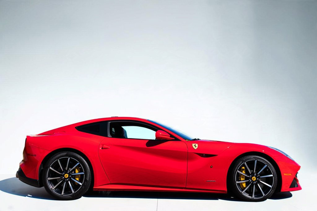Used 2014 Ferrari F12 Berlinetta RWD image 3