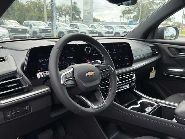 New 2027 Chevrolet Traverse LT w/ Sun and Wheel Package FWD image 27