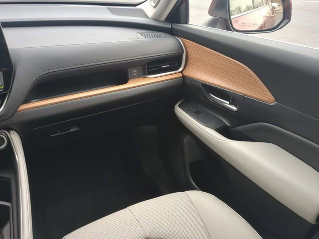 Used 2024 Toyota Grand Highlander Platinum image 16