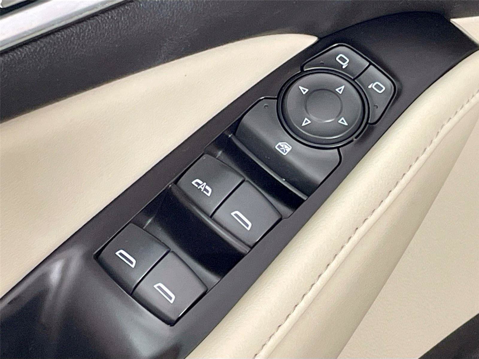 Used 2018 Buick Enclave Essence w/ Trailering Package AWD/4WD image 20