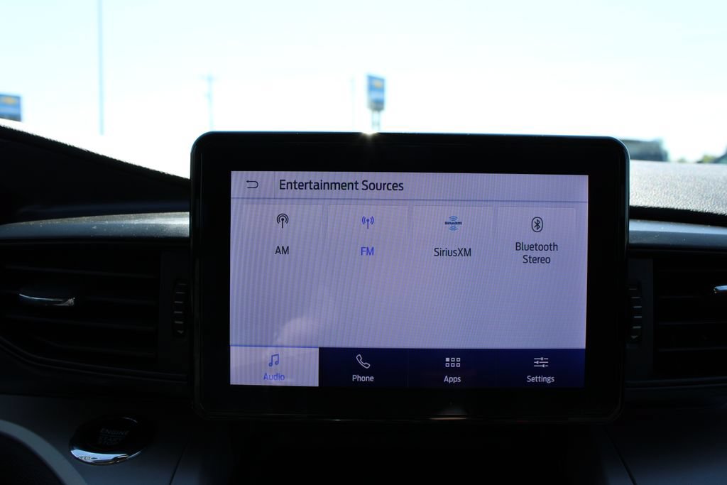 Used 2023 Ford Explorer XLT AWD/4WD image 46