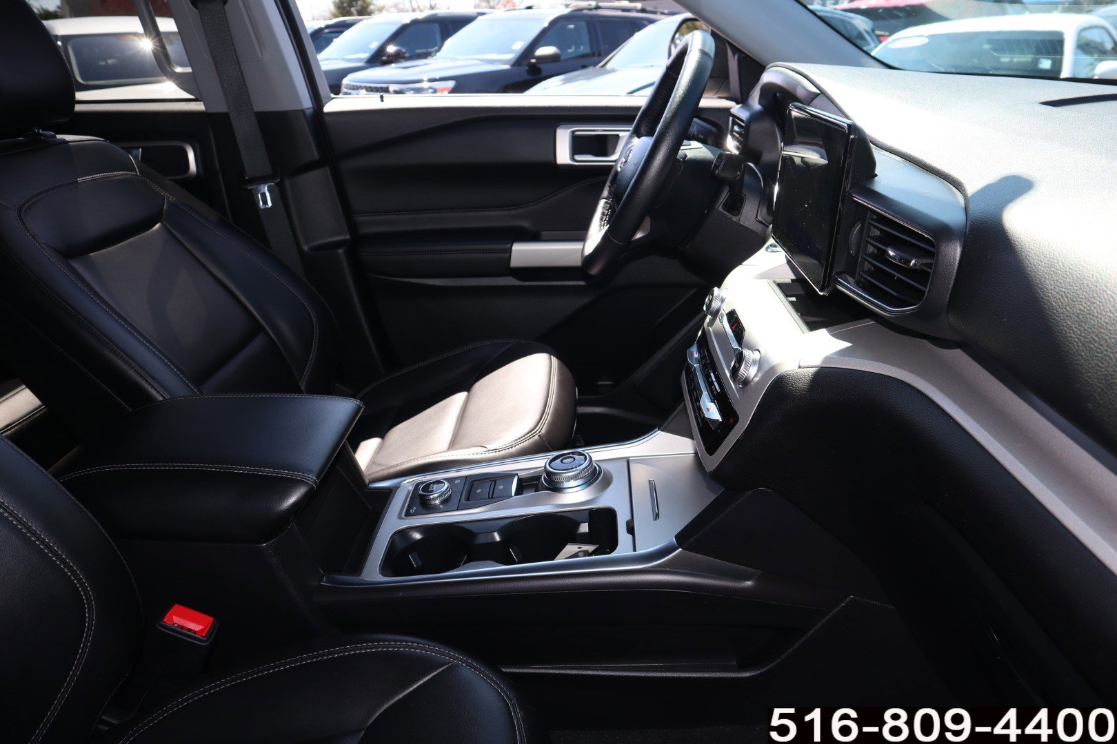 Used 2024 Ford Explorer XLT w/ Equipment Group 202A AWD/4WD image 23