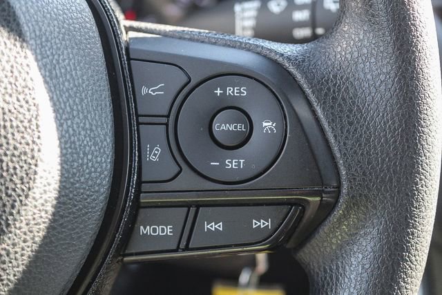 Used 2021 Toyota RAV4 LE w/ Carpet Mat Package (TMS) image 33