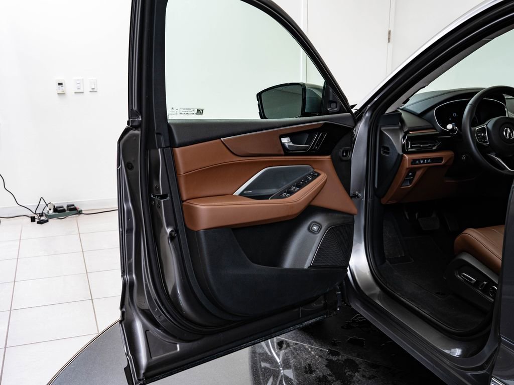 Certified 2026 Acura MDX w/ Technology Package image 28