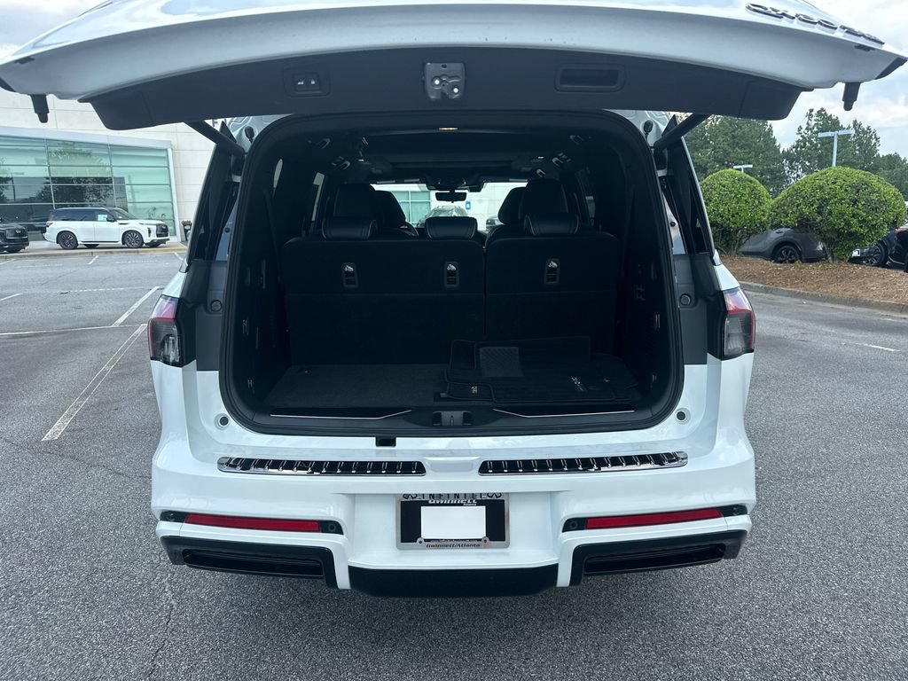 Used 2026 INFINITI QX80 4WD w/ Sport Exterior Package image 15