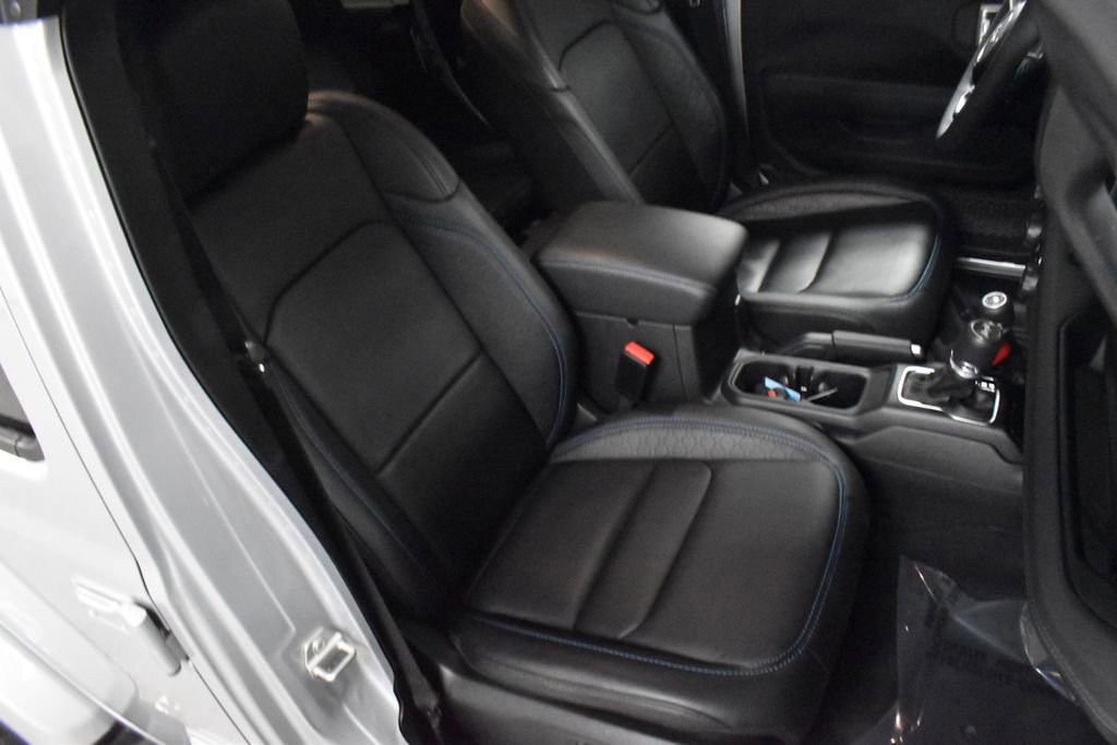 Used 2024 Jeep Wrangler High Altitude image 14