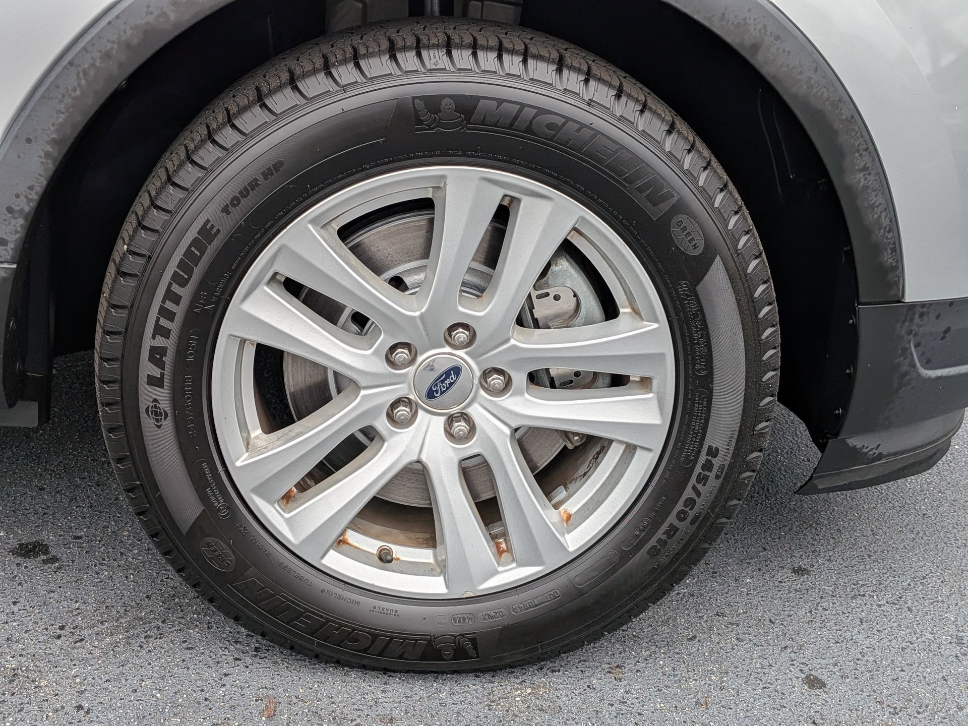 Used 2019 Ford Explorer XLT FWD image 14