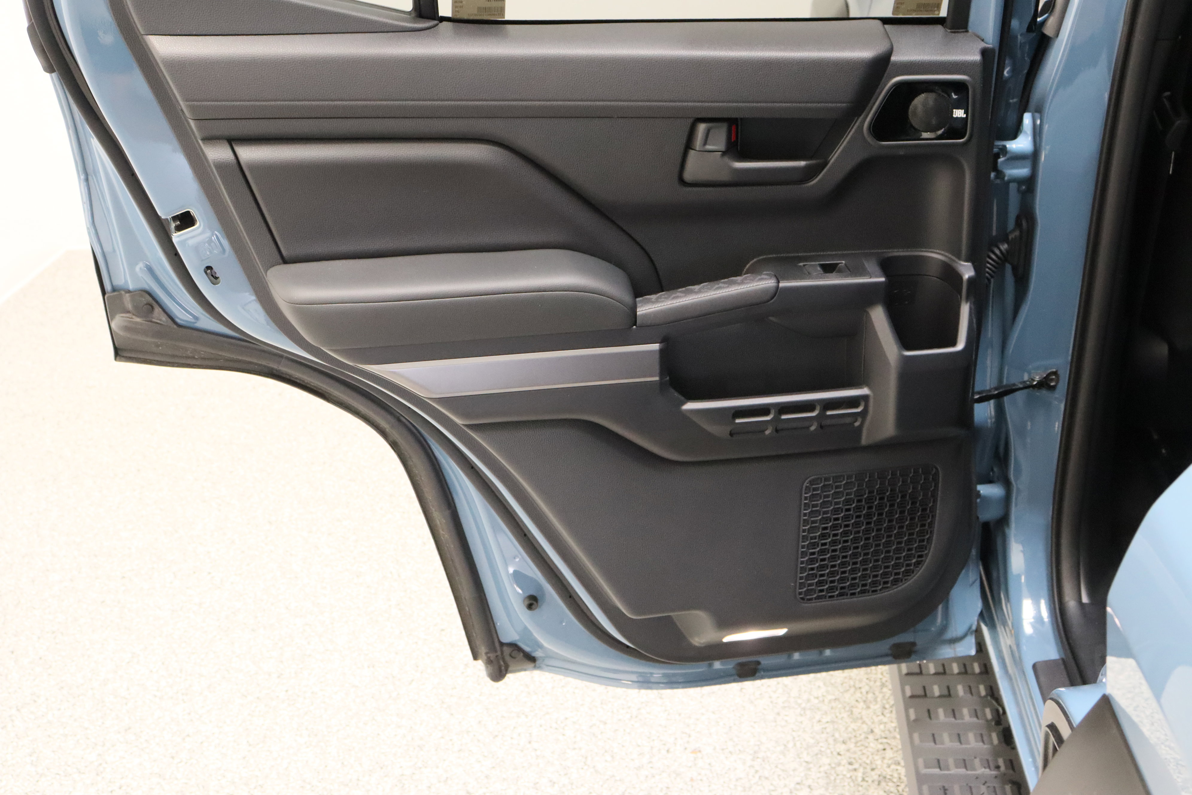 Certified 2025 Toyota 4Runner TRD Off-Road Premium w/ Tow Technology Package image 30