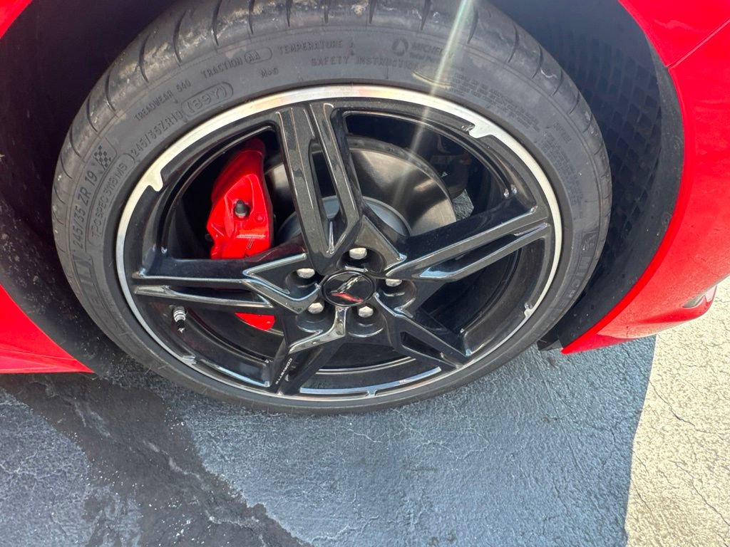 Used 2020 Chevrolet Corvette Stingray Coupe w/ 1LT RWD image 12