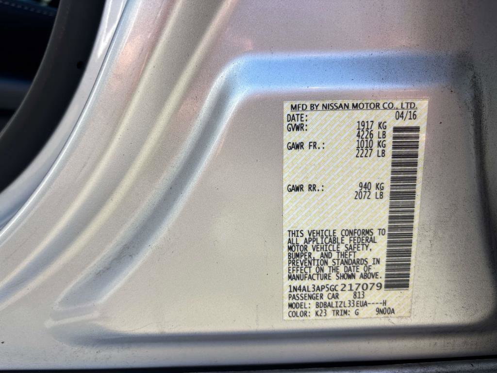 Used 2016 Nissan Altima 2.5 SV image 29