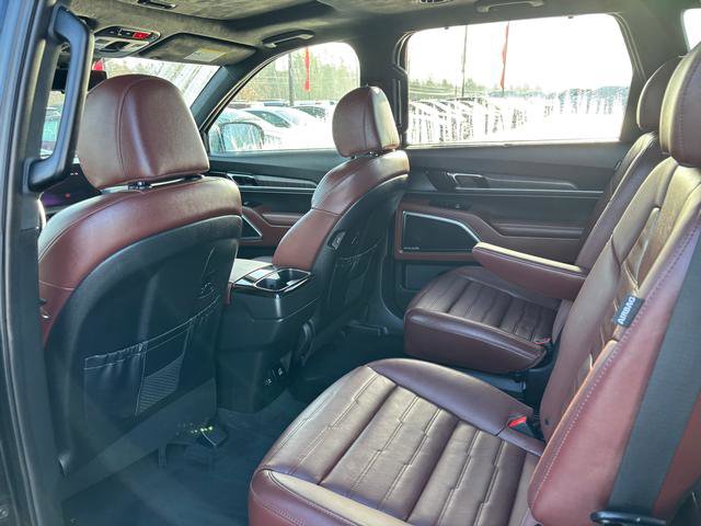 Used 2023 Kia Telluride SX Prestige image 12