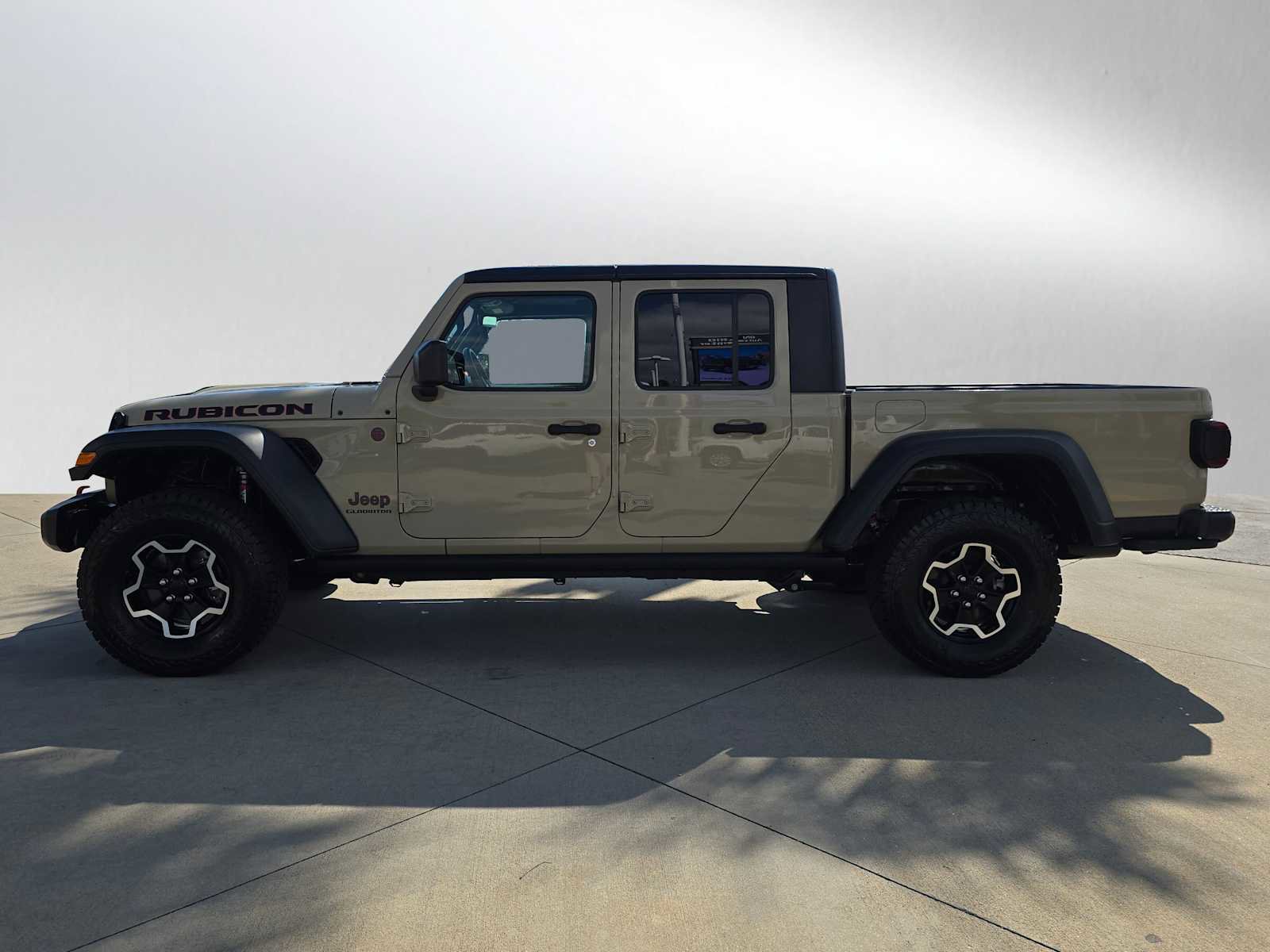 Used 2020 Jeep Gladiator Rubicon AWD/4WD image 6