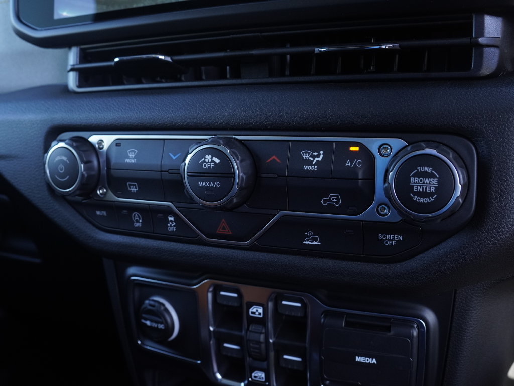 New 2026 Jeep Wrangler Unlimited Sport AWD/4WD image 19