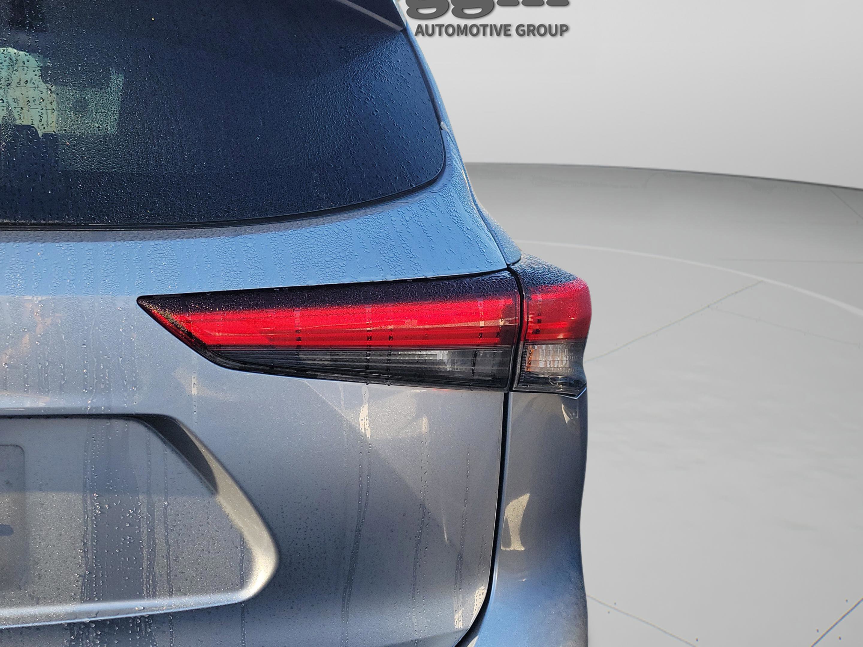 Used 2020 Toyota Highlander Platinum image 16