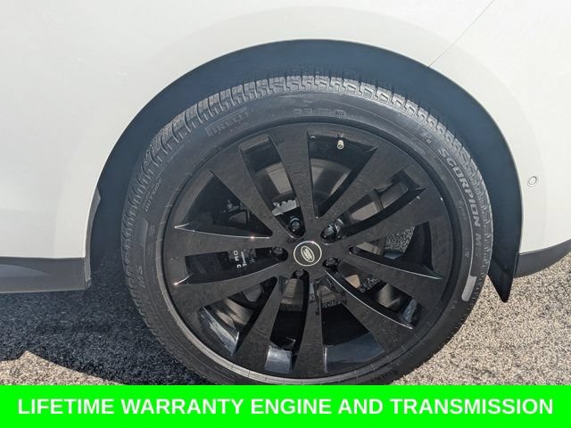 Used 2025 Land Rover Range Rover Sport SE AWD/4WD image 10