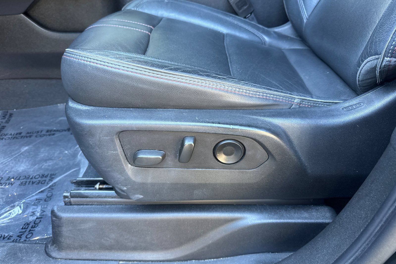 Used 2021 Chevrolet Suburban RST AWD/4WD image 14