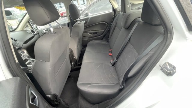 Used 2016 Ford Fiesta SE image 41