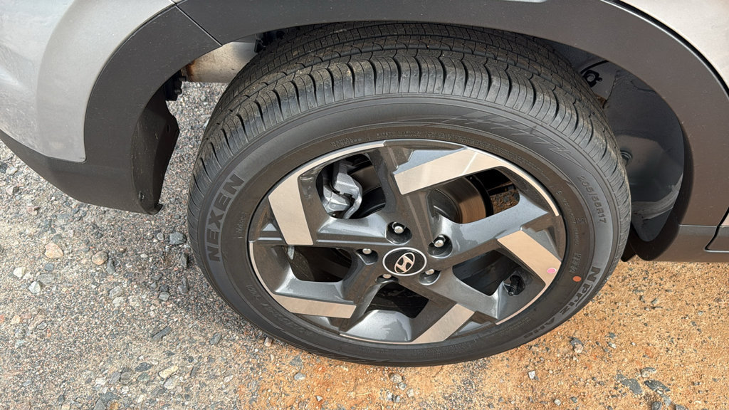 New 2026 Hyundai Venue SEL FWD image 9