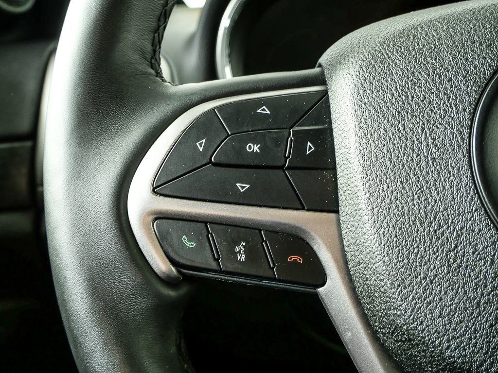 Used 2018 Jeep Grand Cherokee Altitude RWD image 10