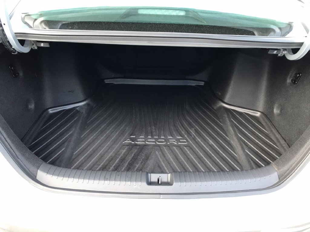 Certified 2025 Honda Accord SE image 12