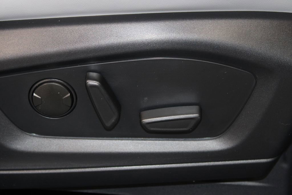 New 2026 Ford Explorer Active RWD image 25