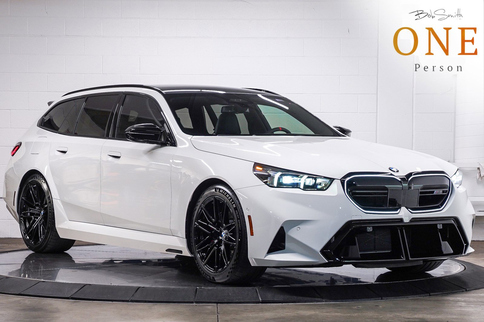 New 2027 BMW M5 Touring