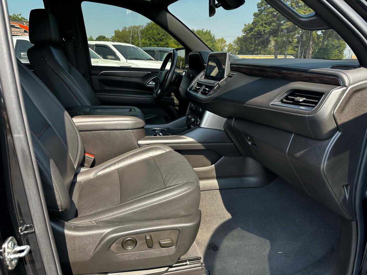 Used 2021 Chevrolet Tahoe Z71 AWD/4WD image 15