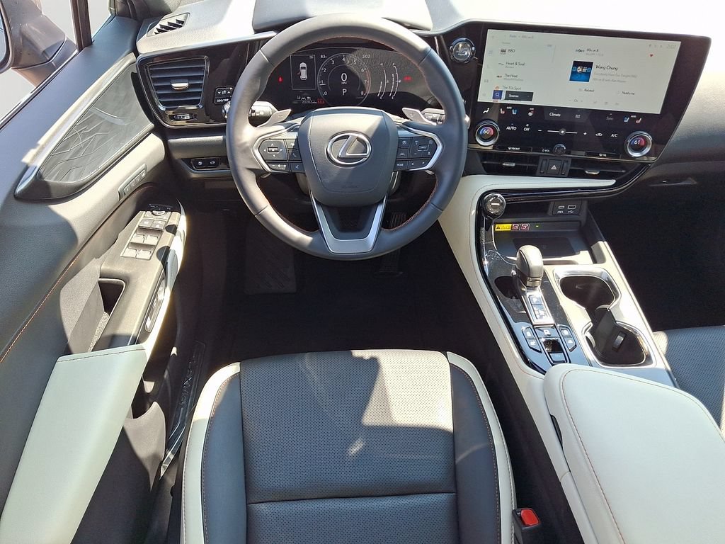 Used 2022 Lexus NX 350 AWD image 13