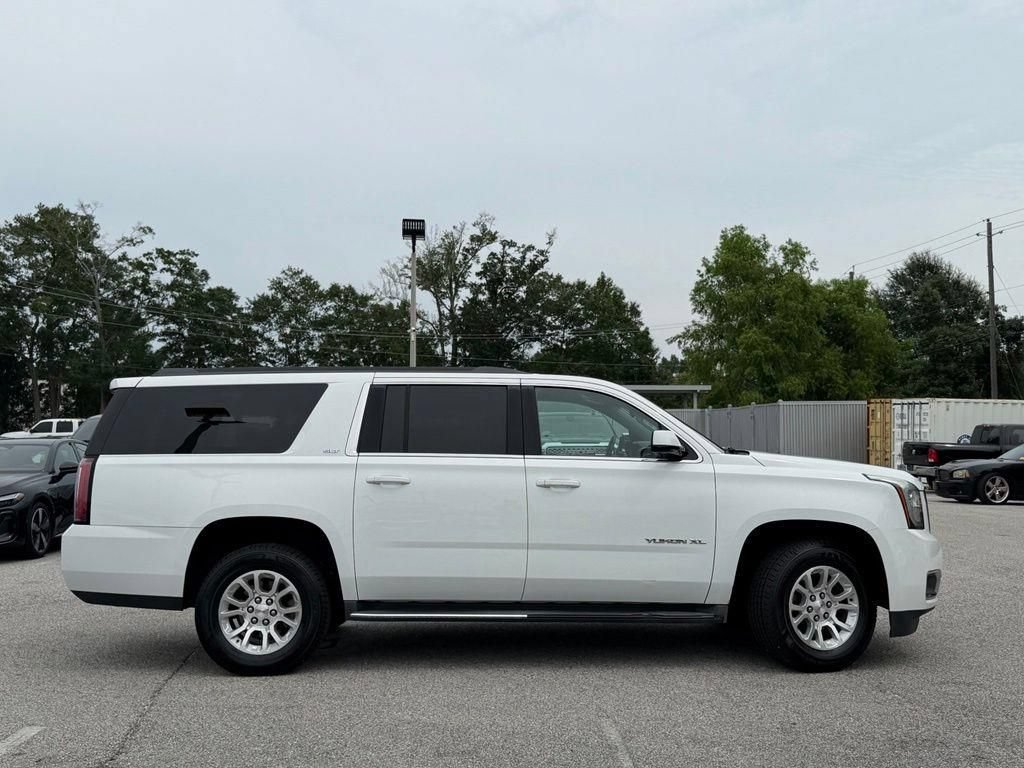 Used 2017 GMC Yukon XL SLT AWD/4WD image 4