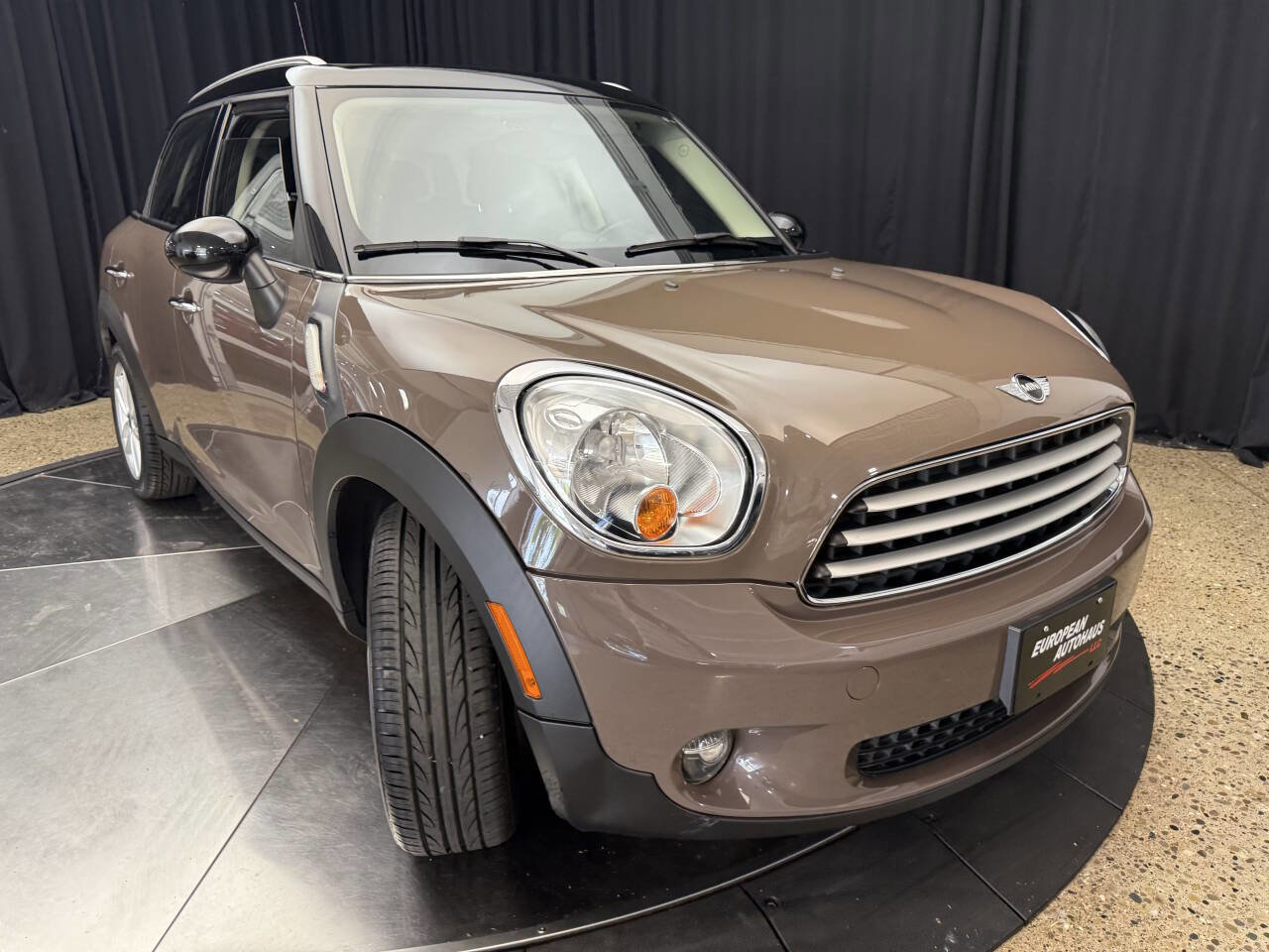 Used 2011 MINI Cooper Countryman image 4