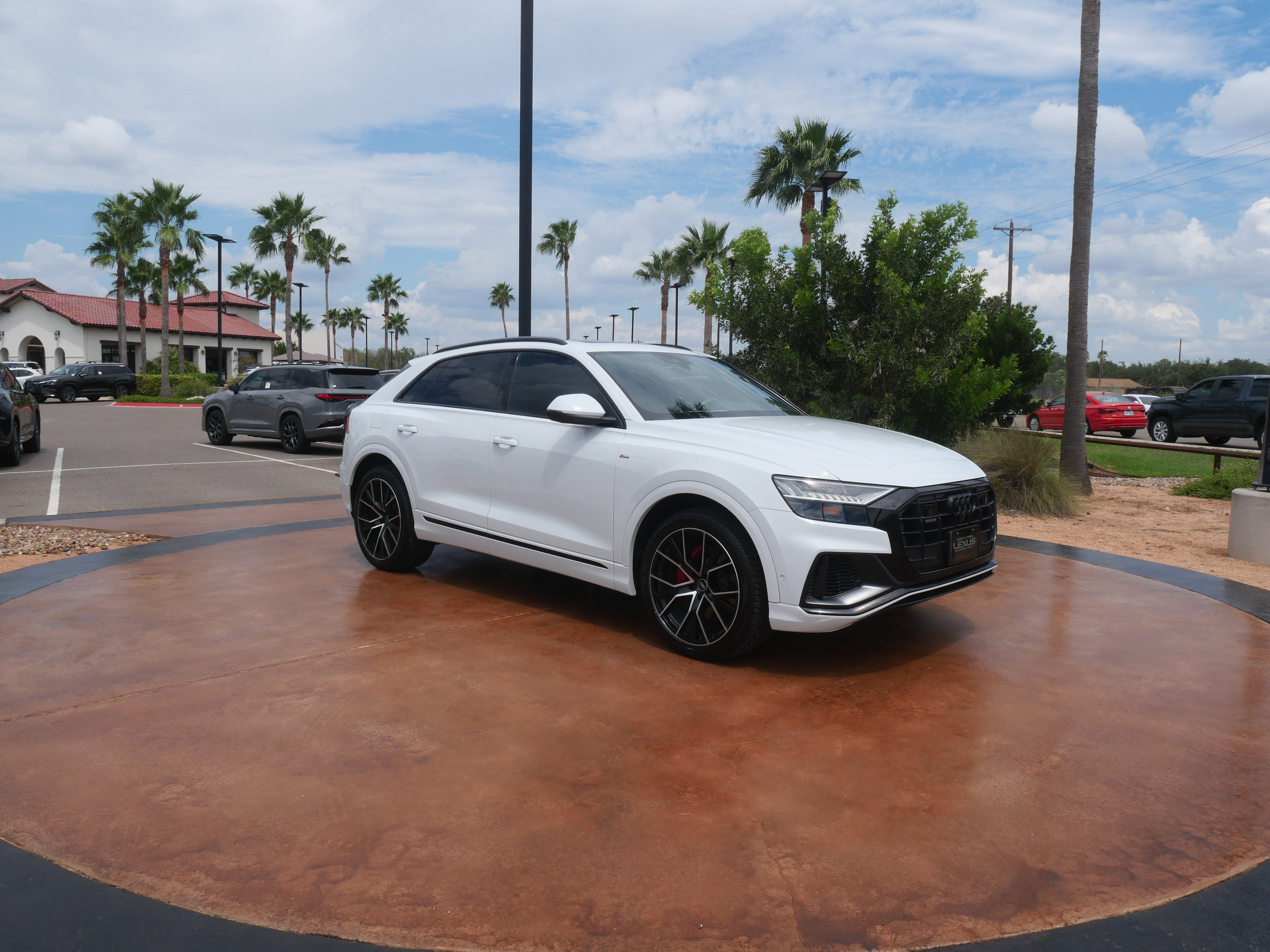 Used 2021 Audi Q8 Prestige w/ Prestige Package