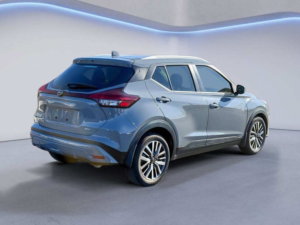 Used 2023 Nissan Kicks SV image 6