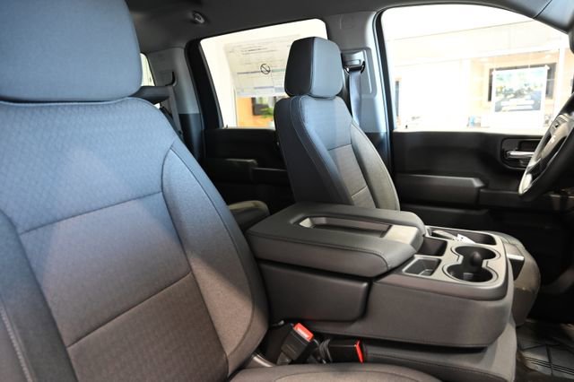 New 2026 Chevrolet Silverado 2500 Custom w/ Custom Value Package AWD/4WD image 9