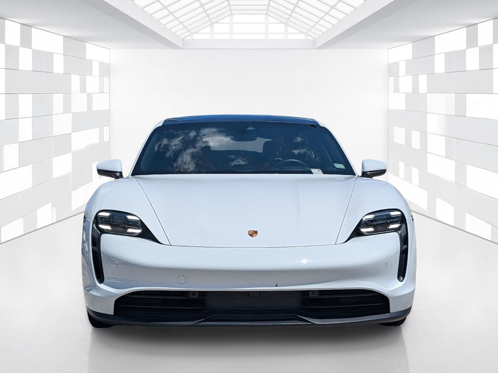 Used 2021 Porsche Taycan 4S AWD/4WD image 2
