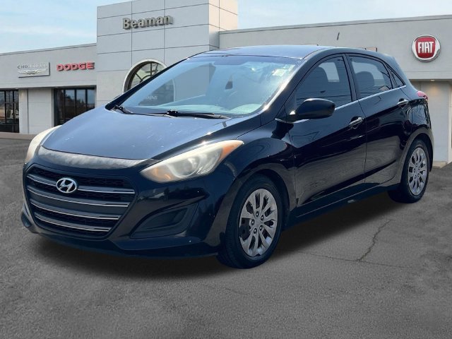Used 2017 Hyundai Elantra GT FWD image 3