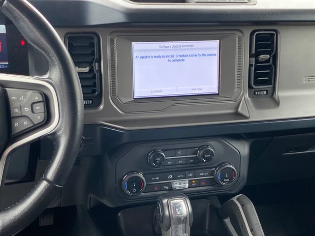 Used 2022 Ford Bronco Outer Banks AWD/4WD image 11