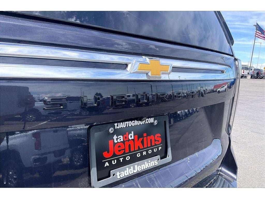 Used 2024 Chevrolet Suburban Premier w/ Max Trailering Package AWD/4WD image 34