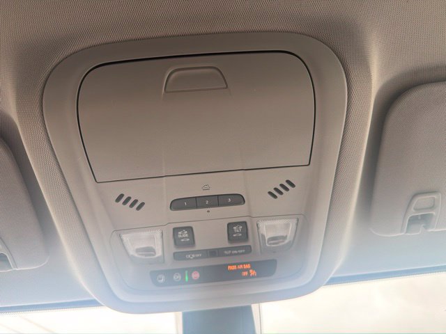 Used 2023 GMC Acadia SLT w/ Preferred Package FWD image 18