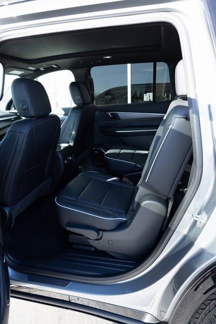 New 2026 Buick Enclave Sport Touring w/ Power Package FWD image 14