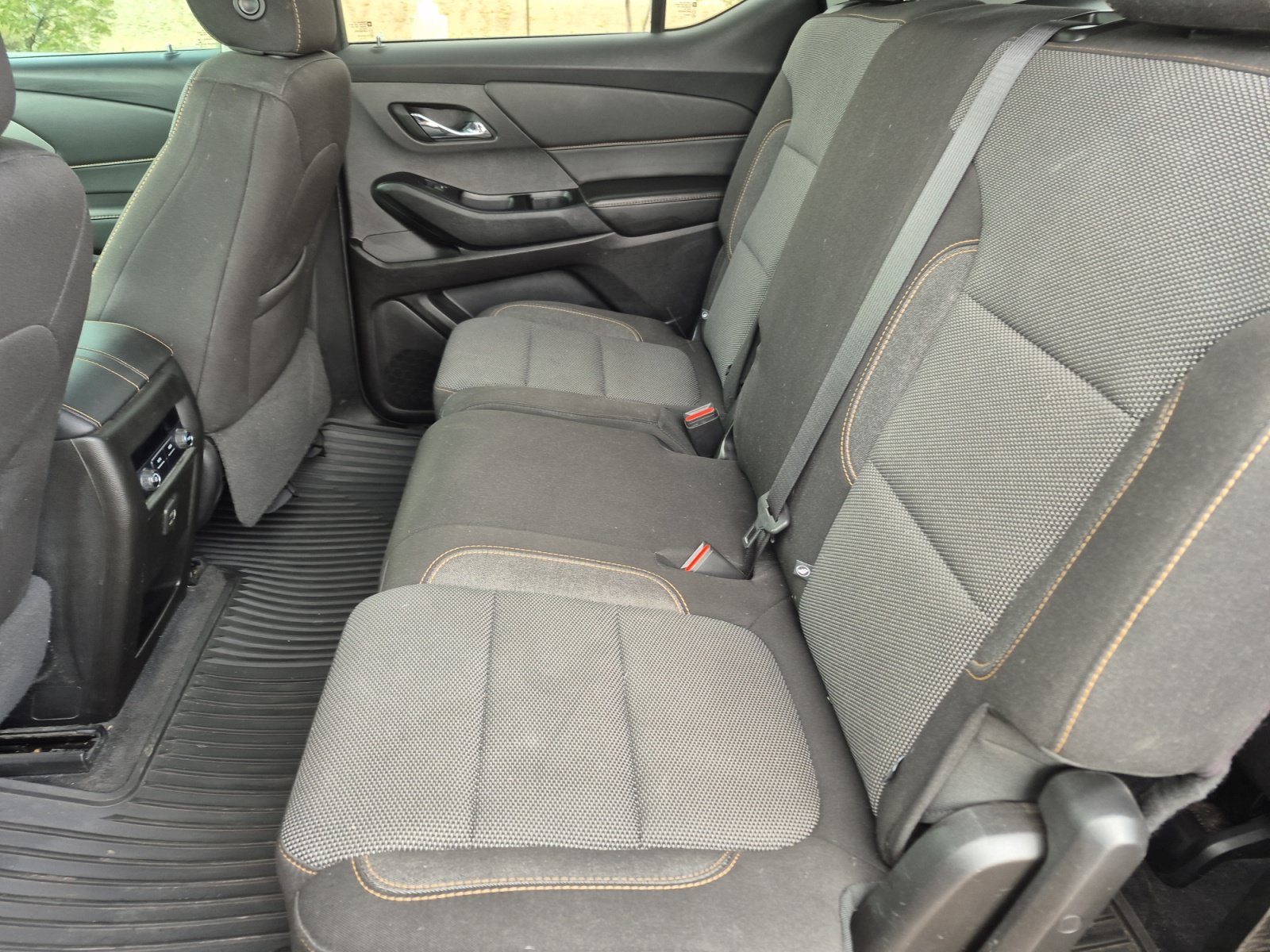 Used 2018 Chevrolet Traverse LS FWD image 20