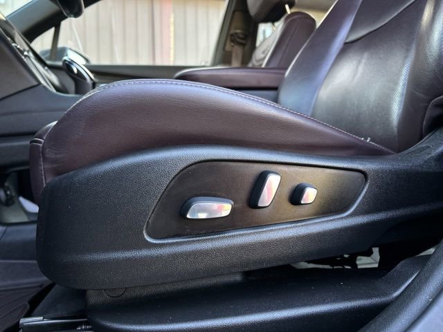 Used 2020 Cadillac XT6 Premium Luxury image 28