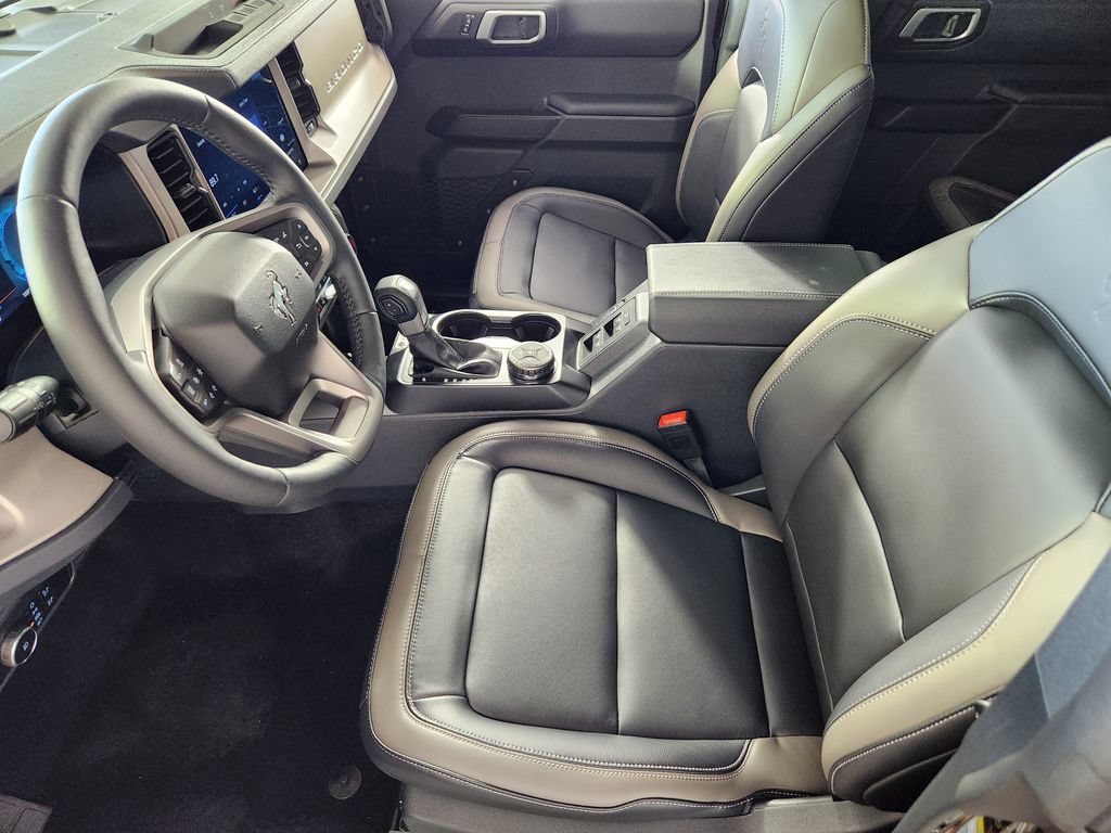 New 2026 Ford Bronco Outer Banks AWD/4WD image 12
