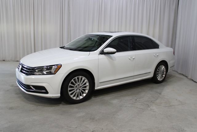 Used 2017 Volkswagen Passat 1.8T SE FWD image 27