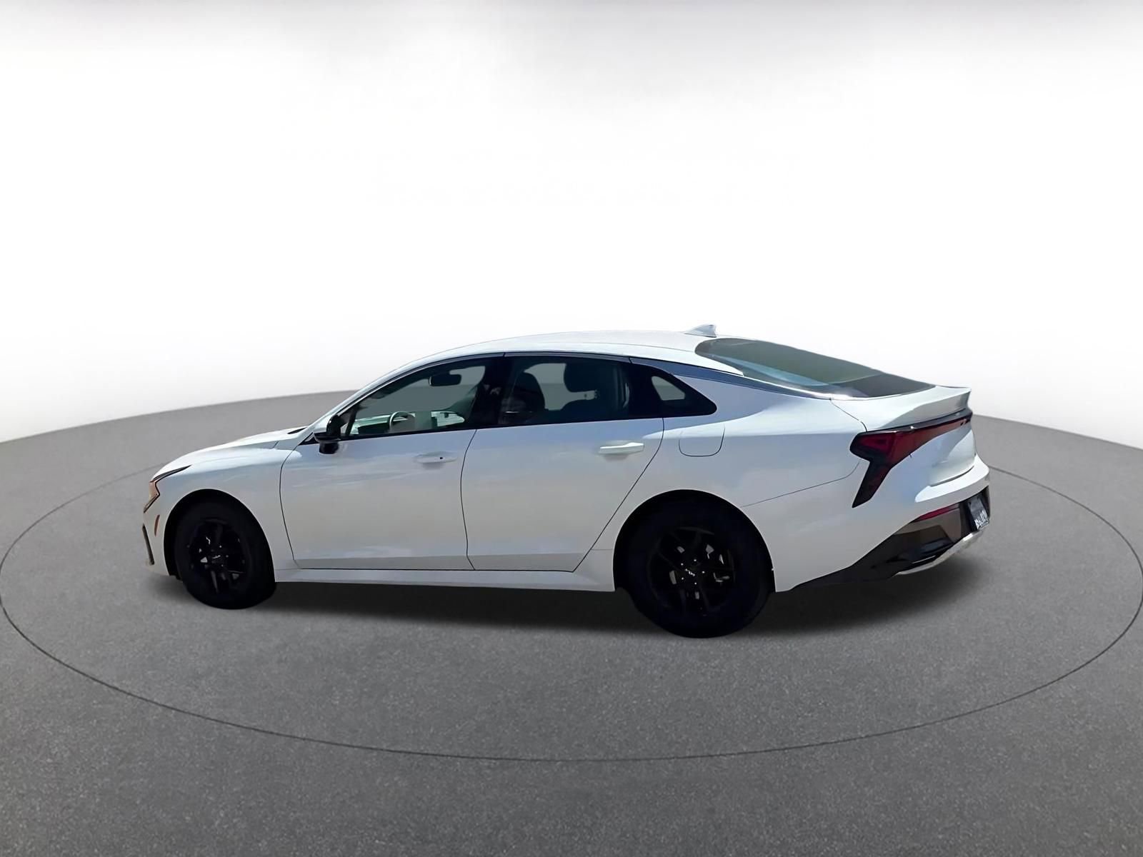 Used 2025 Kia K5 LXS image 11